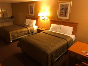 Queen Room with Two Queen Beds - Non-Smoking room in Deluxe Inn Lawton