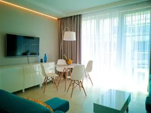 Sea Cliff Apartment Rewal - Тшенсач