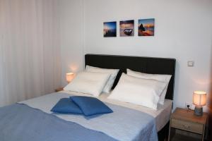Old Town Apartment with Sea View