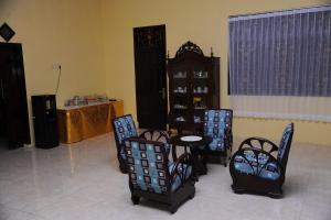 Rumah Eyang Guest House