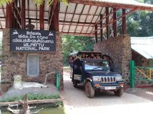 Village Garden Inn - نيلافيلي