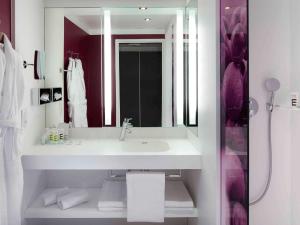 Hotels Mercure Reims Centre Cathedrale : photos des chambres