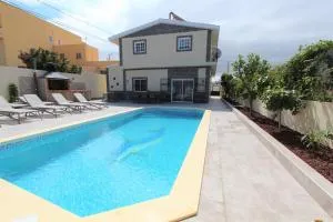 ViVaTenerife - Gorgeous villa with heated pool - Чо