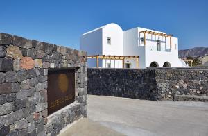 Altera Pars Suites Santorini Greece