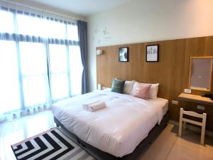 Phòng giường đôi Có Ban Công (Double Balcony)