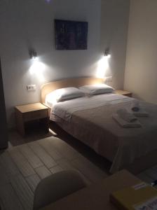 Elena Rooms
