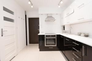 Warsaw Concierge Square Grzybowski