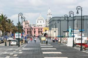 Castlerock Suites and Condos Veracruz