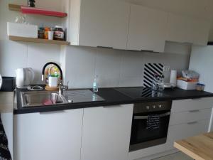 Lola app in city center, 4+1 pax