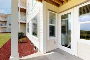 Family Beach Condo - Уэстпорт