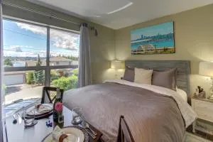 Blue Angels Room Mercer Island - Mercer Island