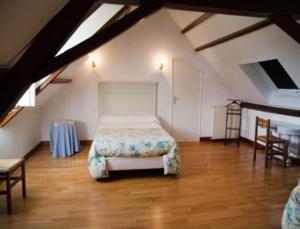 Maisons d'hotes La Tour des Plantes : photos des chambres