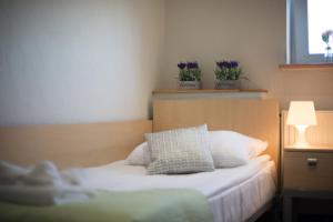 Hotel 104