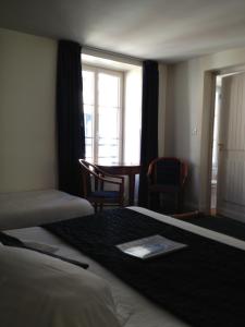 Hotels Le Querrien : photos des chambres