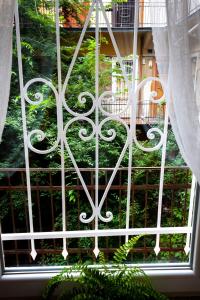 Happy Turtle Apartments