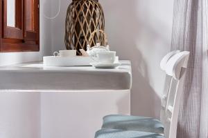 Mirabeli Apartments & Suites Milos Greece