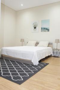 Coimbra - Main Street Coímbra