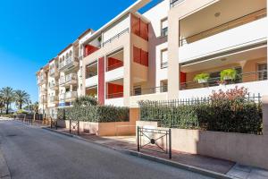 Appartement centrale à 100 m des plages Rue de Provence
