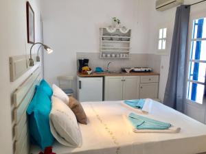 Anna's Studio Paros Greece