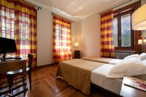 Triple Room with Mountain View