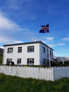 Syðra Holt - farmhouse homestay