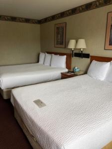 Standard Queen Room room in The Ashley Inn of Tillamook