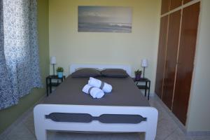 Monte Caputo Holiday House