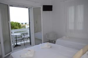 Tzane Apartments Paros Greece
