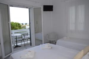 Tzane Apartments Paros Greece