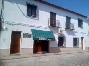 Two-Bedroom Apartment room in Sanvar