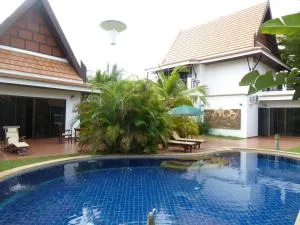 VIP Chain Resort Pool Villa - Ban Nai Rai