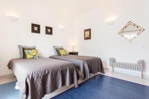 Luxury Villa at Meia Praia