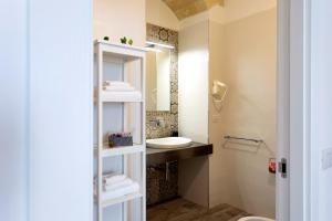 Lo Strazzo - Comfort Rooms