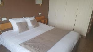 Hotels Hotel L'Escale Blanche : photos des chambres