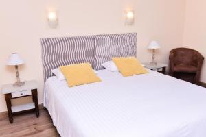 Hotels Le Chene Vert : photos des chambres