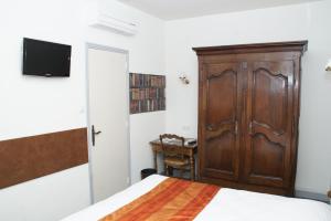 Hotels Hotel Montsegur : photos des chambres