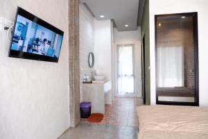 Black Elephant Boutique