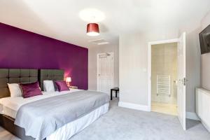 Double or Twin Room with Private Bathroom room in Clen Holme House
