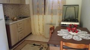 Apartment with Balcony room in Guesthouse Fatos Biti