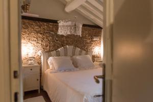 Charming farmhouse in the hills, private pool, sea view, dream panorama