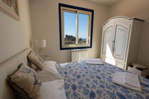 Taormina Isola Bella Apartment - Taormina Holidays