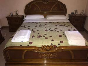 VILLA NEVADA Esclusiva con PISCINA Privata, Il Tuo Angolo di Pace a 5 Minuti dal MARE e 20 Minuti da ROMA