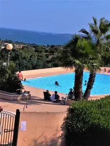 haut des issambres 13 - 3 pieces 2 chambres 4 personnes - 雷以桑布尔