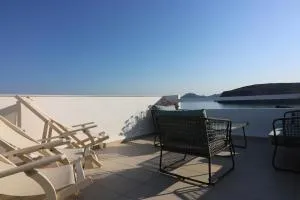 Avra Pahainas - Agii Anargiri Milos