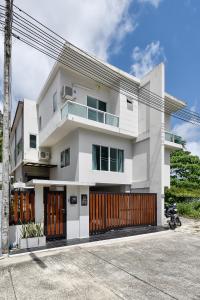 Modern House Patong Hill - 7 beds - Kitchen