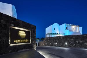 Altera Pars Suites Santorini Greece