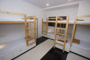 Mumbai Staytion Dorm- A Backpackers Hostel