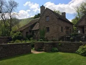 The House In The Hills - Craswall