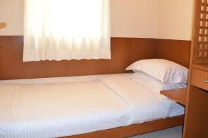 Majesty Homey 2BR Apartment