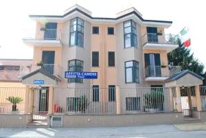 阿非塔卡米尔博尼旅馆 - 塞斯托-圣乔凡尼